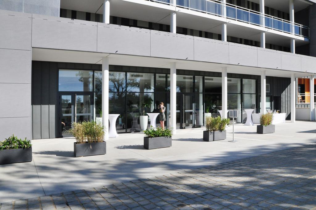 Golden Tulip Pornic Suites- Appart Hotel Exterior foto