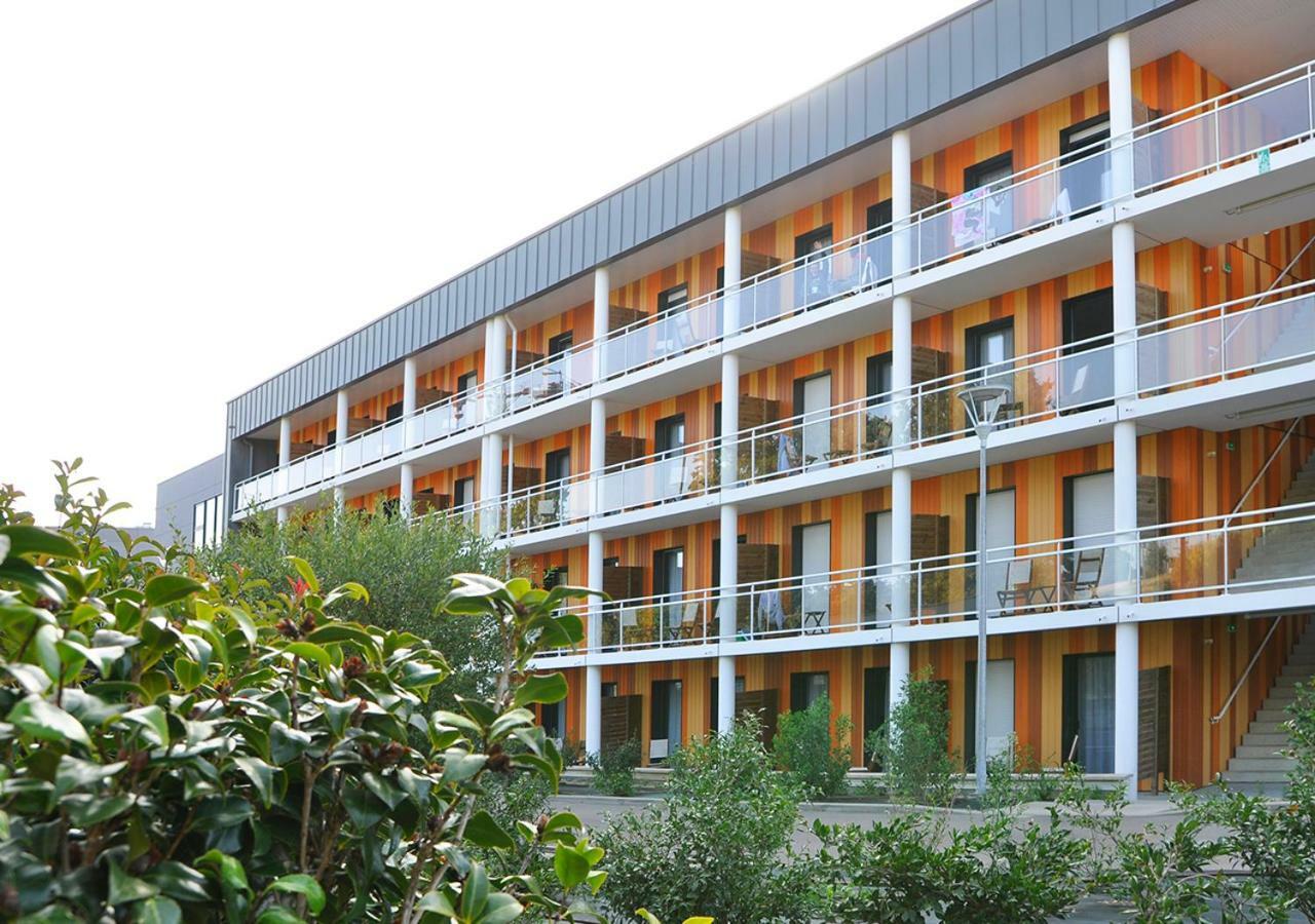 Golden Tulip Pornic Suites- Appart Hotel Exterior foto